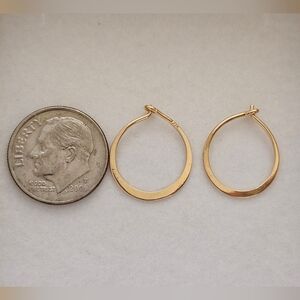 14K Yellow Gold 3/4" Round Hoop Earrings .5 grams